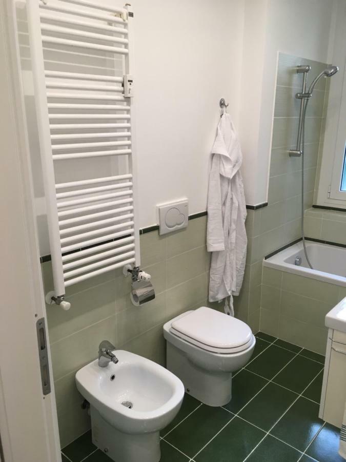 Cooper Apartment Genoa Bagian luar foto