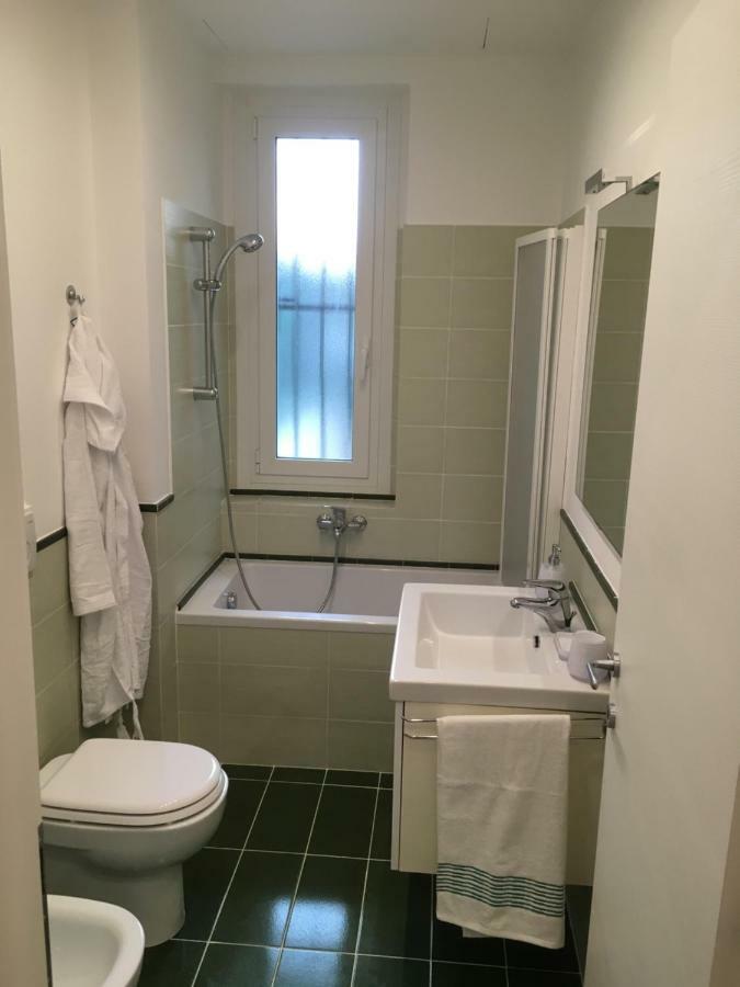 Cooper Apartment Genoa Bagian luar foto