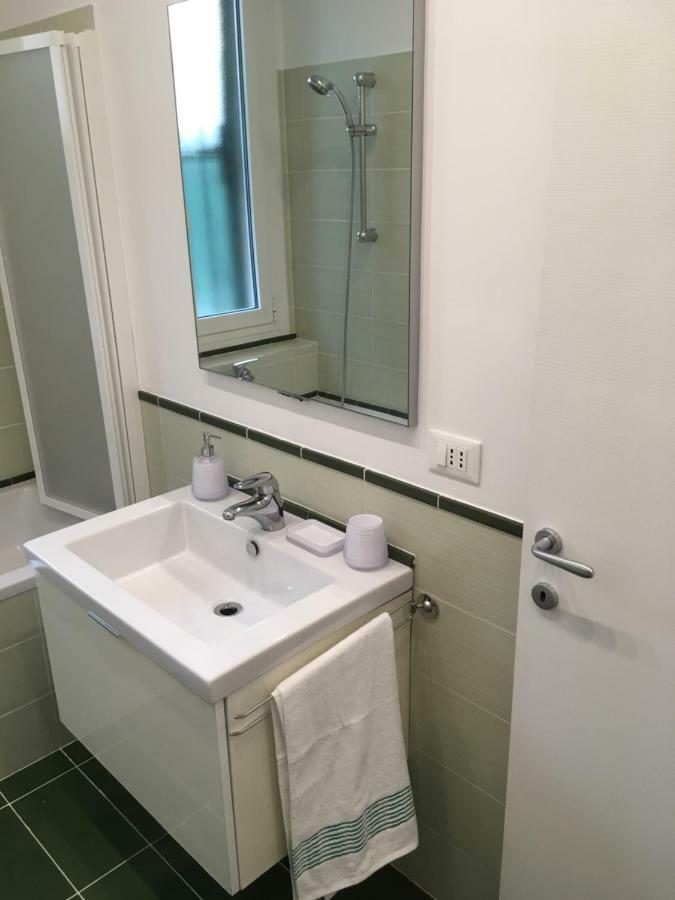 Cooper Apartment Genoa Bagian luar foto